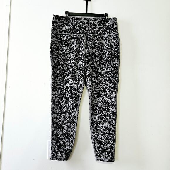 Hurley Size XL Black Grey Heather Womens Reversible Leggings with Camouflage - Picture 5 of 16